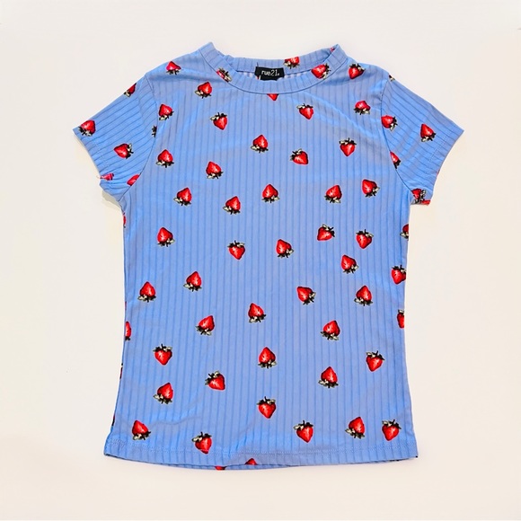 Rue21 Baby Blue Red Strawberry Ribbed Short Sleeve Blouse Top T-Shirt - Picture 1 of 6